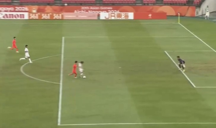 半场-U23国足1-0泰国 彭啸造乌龙毛伟杰大单刀失良机 半场-U23国足1-0泰国 彭啸造乌龙毛伟杰大单刀失良机